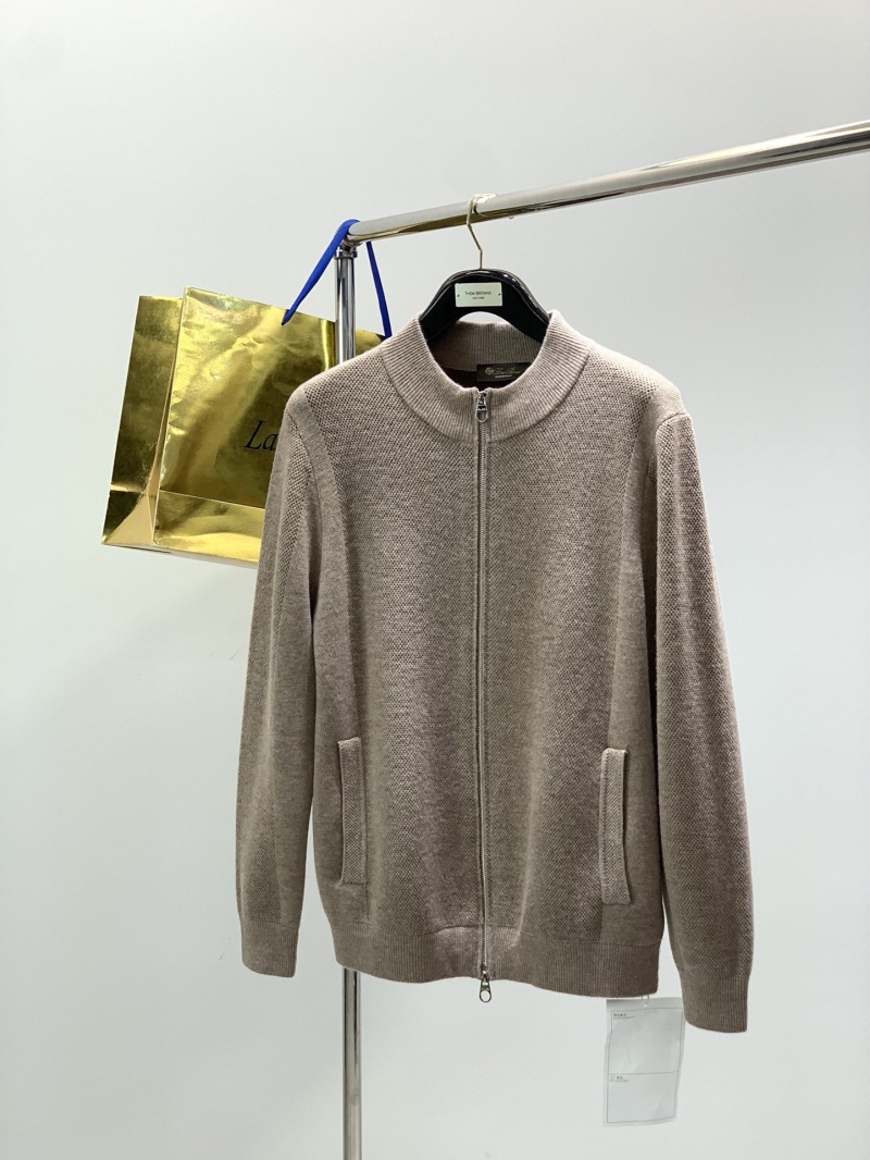 L0r0 P1ana outwear